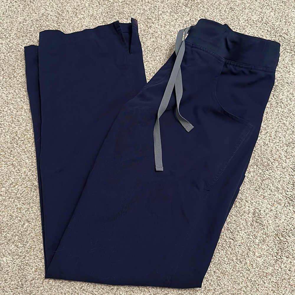Figs Kade Navy scrub pant